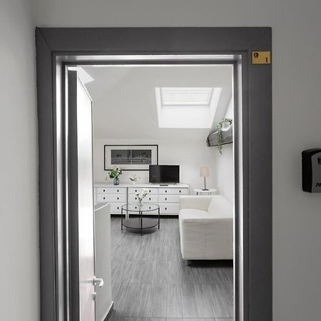 2 Bedroom 2 Bathroom Apt - Duomo 1 มิลาน ภายนอก รูปภาพ