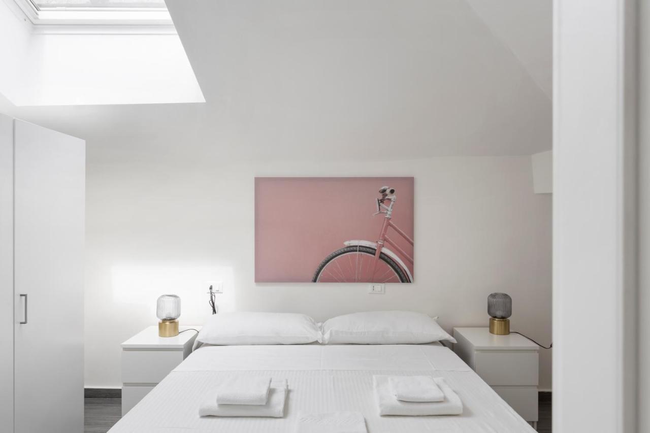 2 Bedroom 2 Bathroom Apt - Duomo 1 มิลาน ภายนอก รูปภาพ