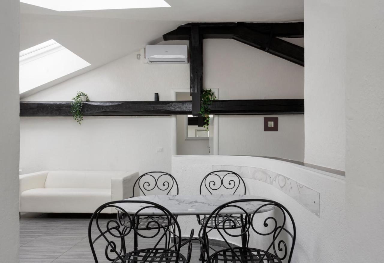 2 Bedroom 2 Bathroom Apt - Duomo 1 มิลาน ภายนอก รูปภาพ